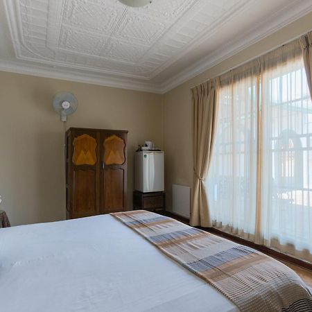 Agterplaas Guesthouse Pty Ltd Йоханнесбург Экстерьер фото